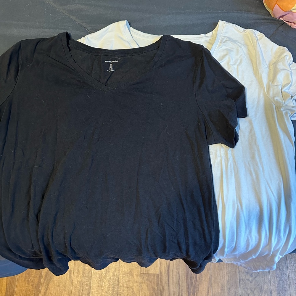 Amazon Essentials Black and White V-Neck Blouses